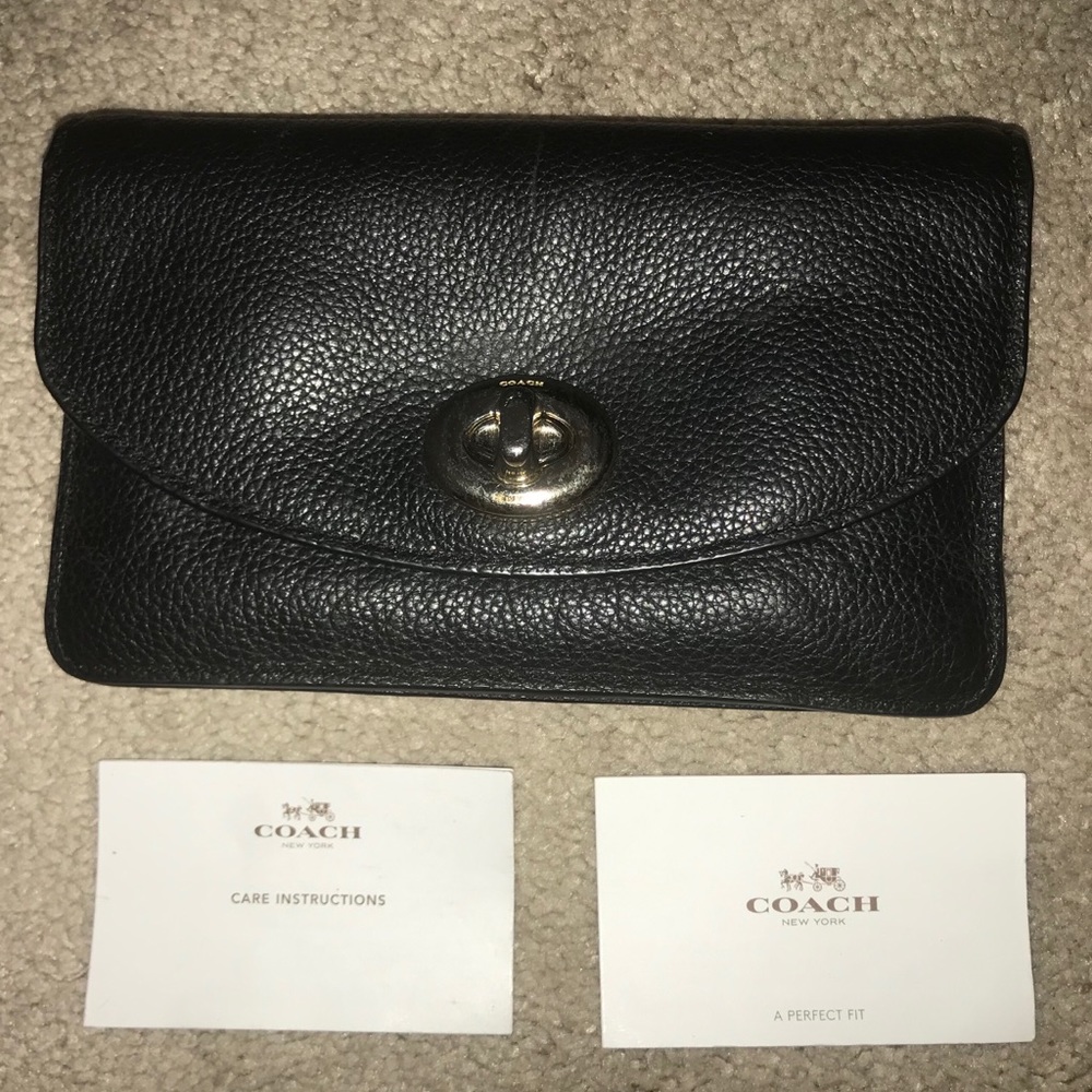 COACH black women’s wallet